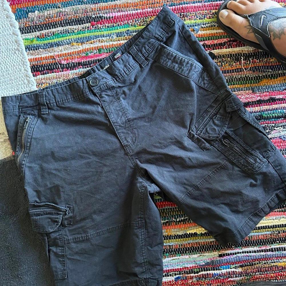 Men’s ECHO UNLIMITED Khaki Shorts BLK SIZE 38